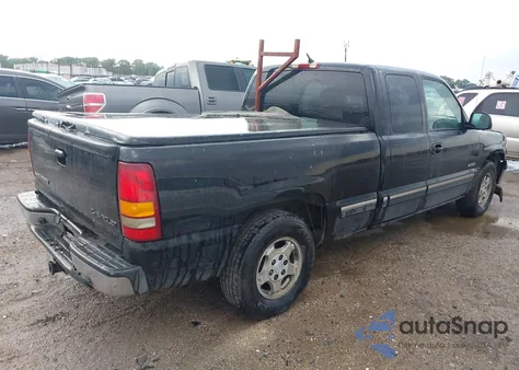 2002 Chevrolet Silverado 1500 Ls z USA, uszkodzony, nr VIN 2GCEC19T021281577